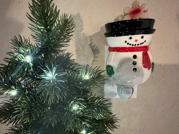 Snowy Snowman Pluggable Fragrance Warmer